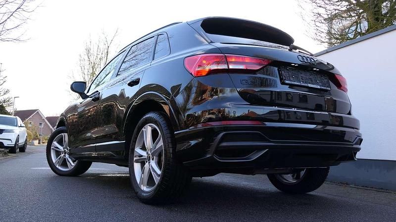Gebraucht Audi Q3 S-Line 150 PS (110 kW) 2022 Mythosschwarz SUV