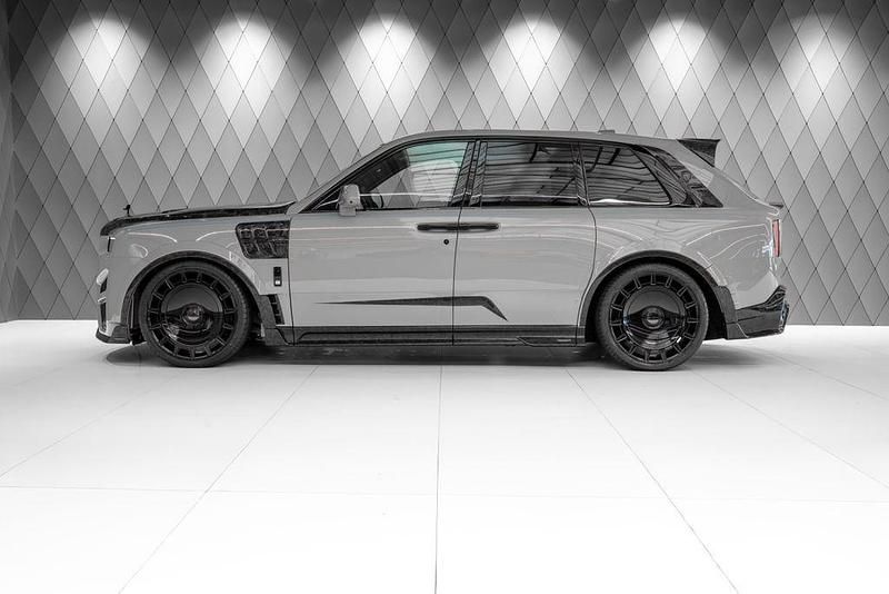 Neu Rolls Royce Cullinan 571 PS (419 kW) 2026 Grau SUV