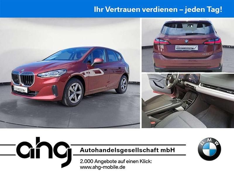 Piemont rot metallic Gebraucht 2024 BMW 220 Van / Kleinbus | 31.820 € (Fairer Preis) - Bild 1/4