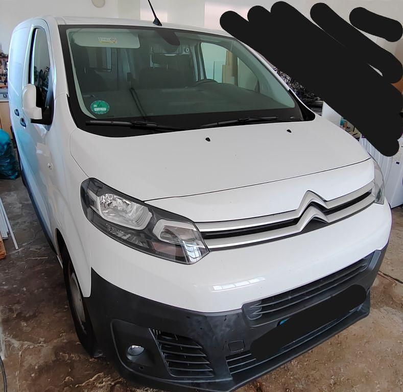 Weiß Gebraucht 2018 Citroën Jumpy Van / Kleinbus | 16.500 € (Fairer Preis) - Bild 1/4