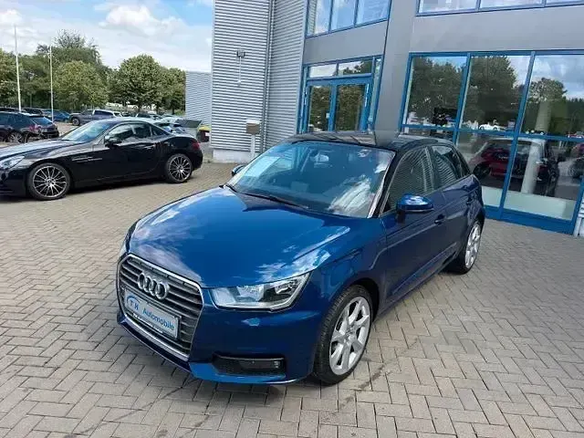 Gebraucht Audi A1 Sportback Sport 90 PS (66 kW) 2015 Scubablau Kleinwagen