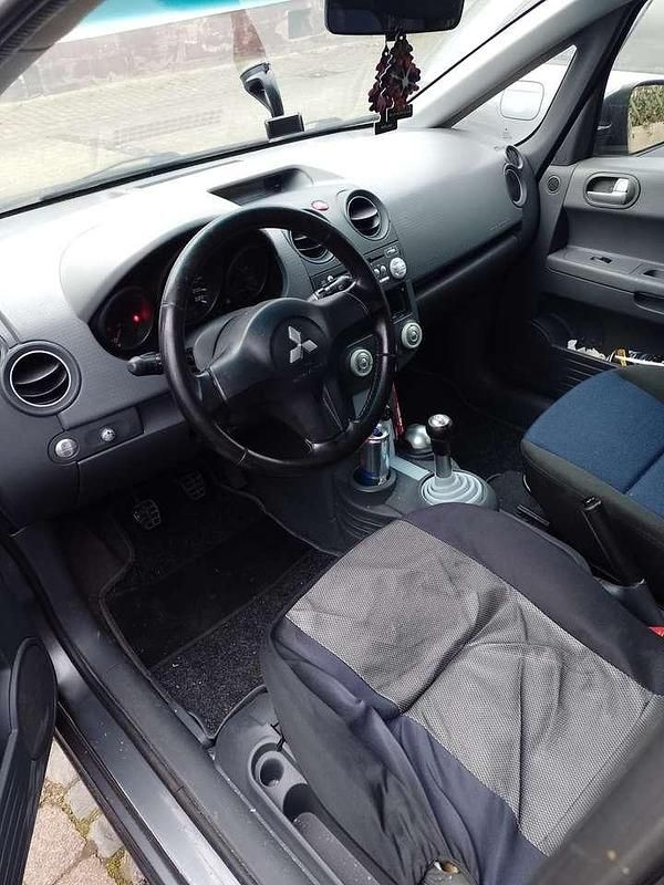 Gebraucht Mitsubishi Colt Invite 95 PS (69 kW) 2005 Kleinwagen