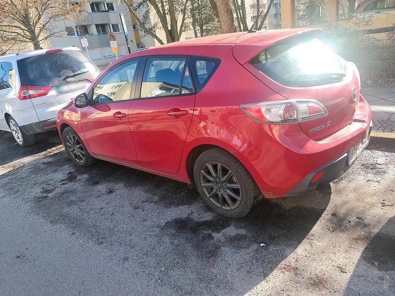 Gebraucht Mazda 3 105 PS (77 kW) 2010 Rot Kleinwagen