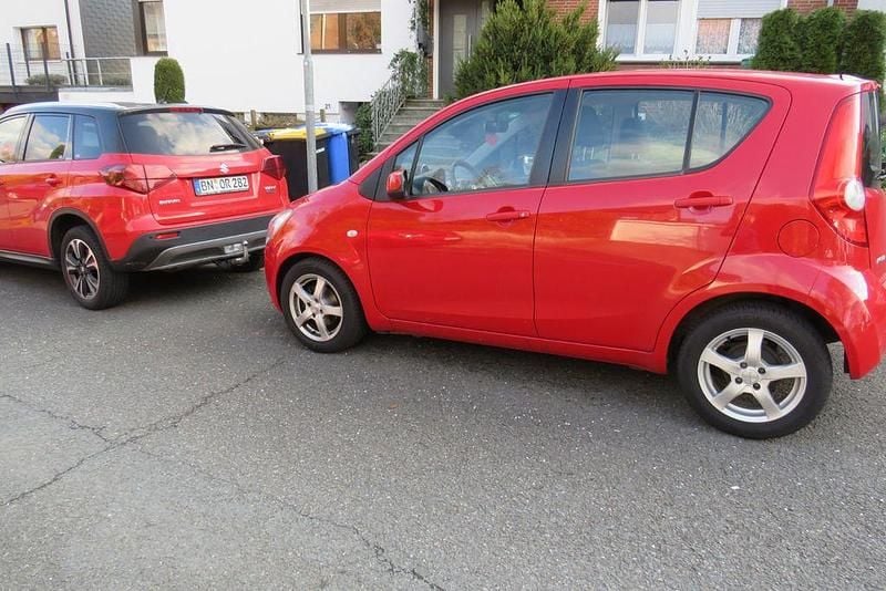 Gebraucht Opel Agila Edition 94 PS (69 kW) 2009 Kleinwagen