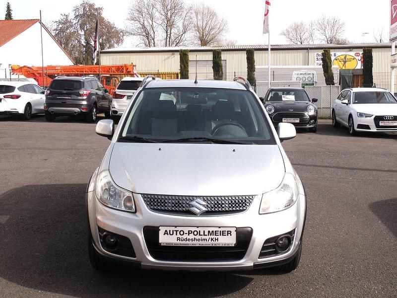 Gebraucht Suzuki SX4 Limited 120 PS (88 kW) 2011 Silber SUV