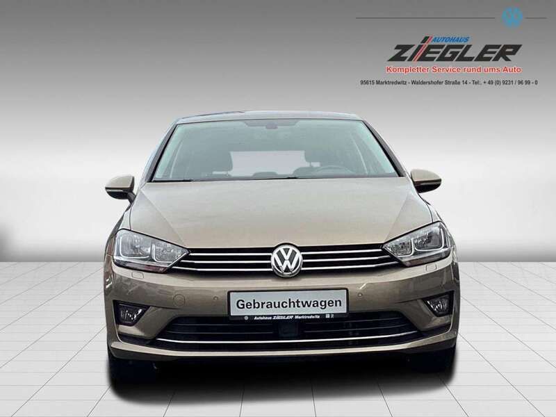 Kaschmirbraun (metallic) Gebraucht 2017 VW Golf VII Sound Limousine | 13.800 € (Fairer Preis) - Bild 1/4