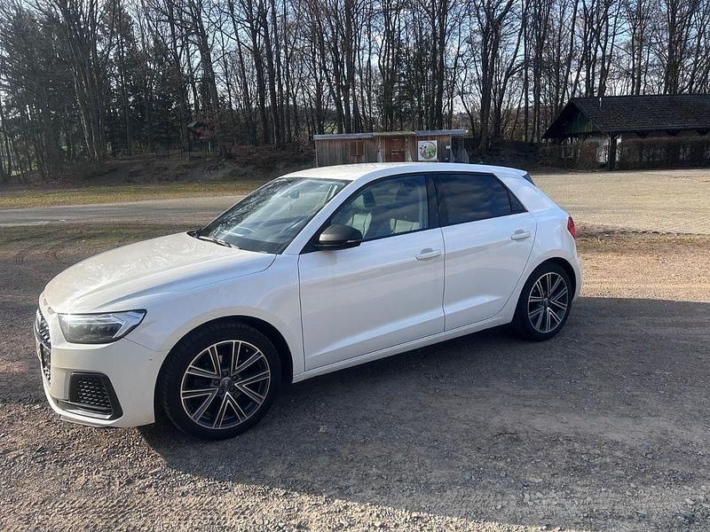 Gebraucht Audi A1 Sportback Performance 116 PS (85 kW) 2020 Weiß Kleinwagen