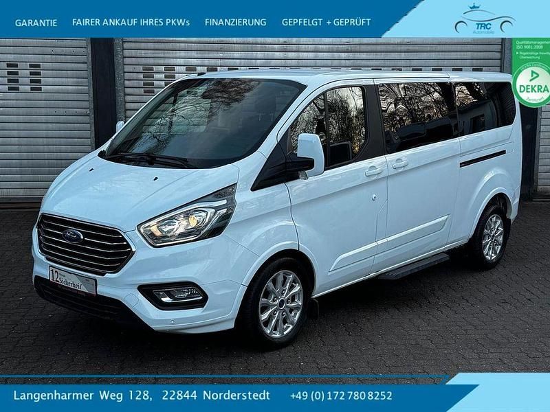 Gebraucht Ford Tourneo Titanium 131 PS (96 kW) 2018 Weiß Van / Kleinbus