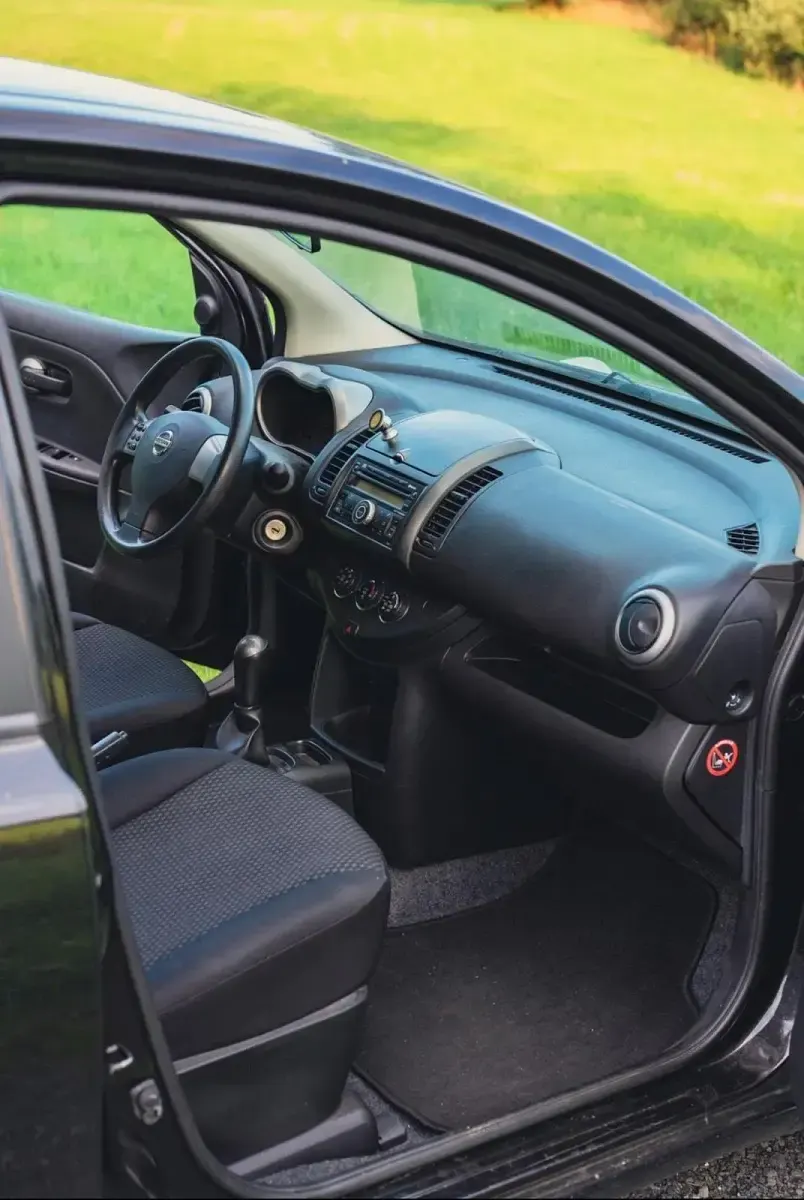 Gebraucht Nissan Note 89 PS (65 kW) 2009 Schwarz Kleinwagen