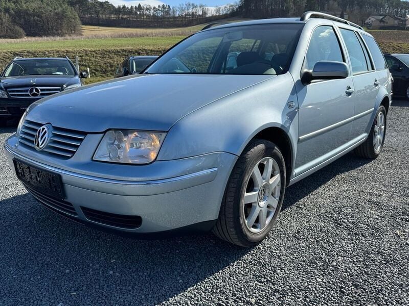 Gebraucht VW Bora Pacific 101 PS (74 kW) 2003 Blau Limousine