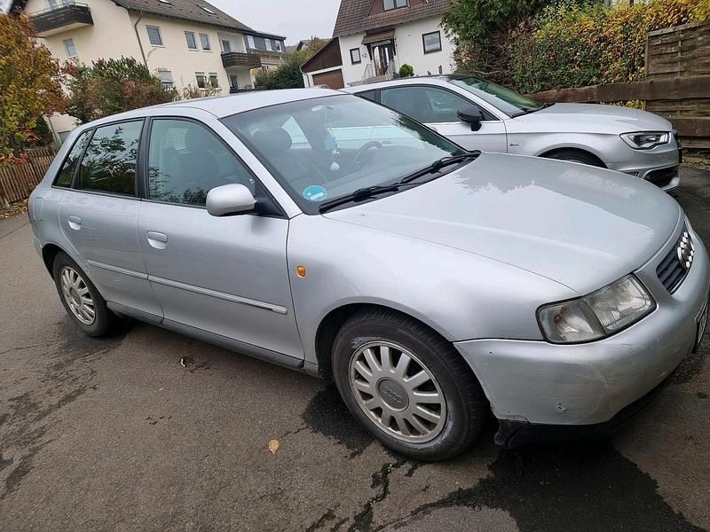 Silber Gebraucht 2000 Audi A3 Limousine | 900 € (Fairer Preis) - Bild 1/4