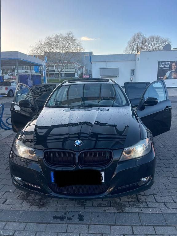 Gebraucht BMW 320 Efficient Dynamics 163 PS (119 kW) 2010 Schwarz Kombi