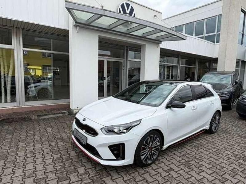 Second-hand Kia Ceed 204 CP (150 kW) 2021 Alb Hatchback