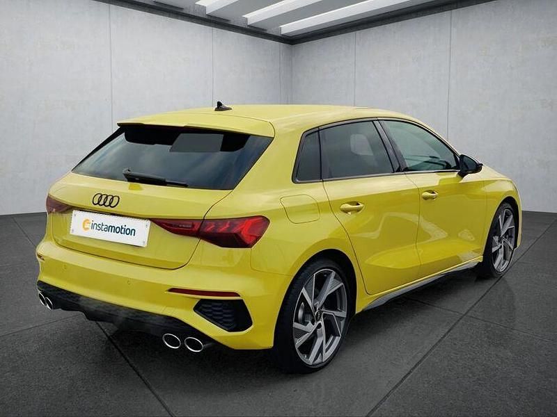 Second-hand Audi S3 2023 Galben Berlinǎ
