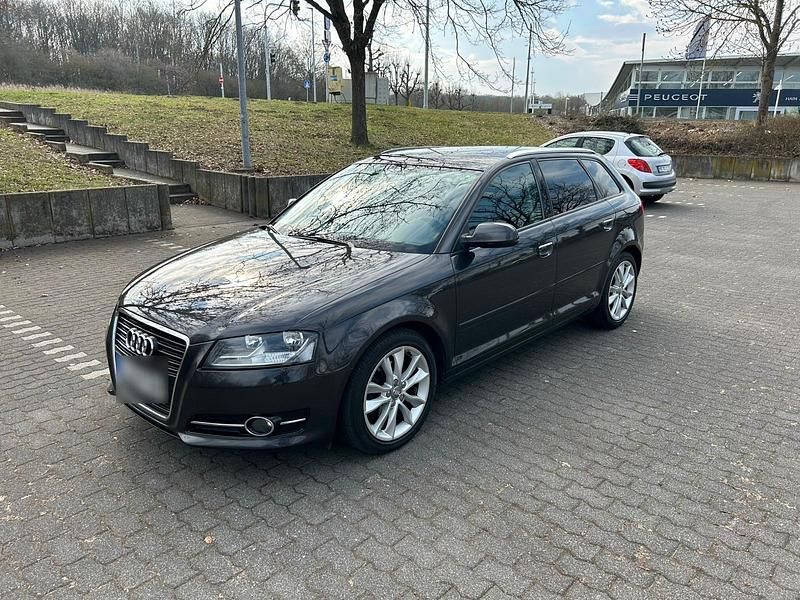 Gebraucht Audi A3 140 PS (102 kW) 2011 Grau Kleinwagen