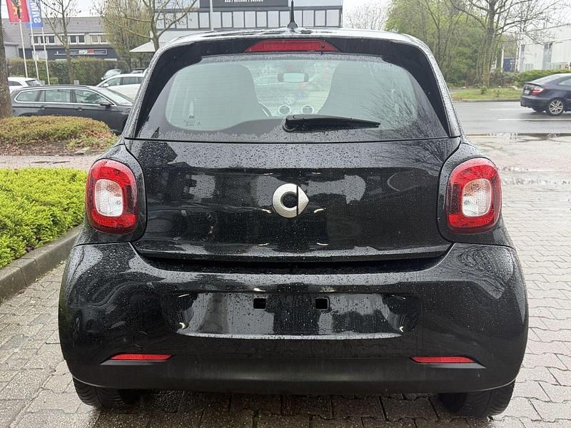 Gebraucht Smart ForFour Electric Drive 60 kW (82 PS) 2020 Schwarz Limousine