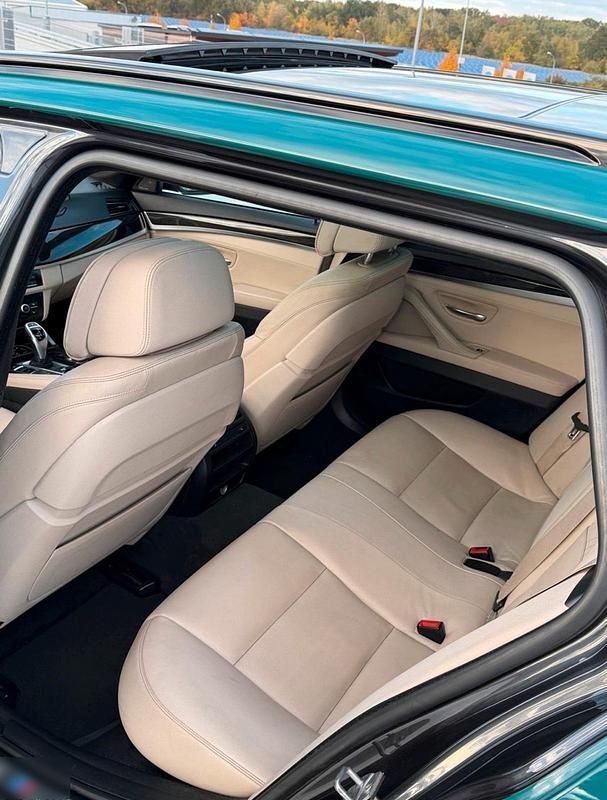 Gebraucht BMW 530 256 PS (188 kW) 2014 Grau Kombi