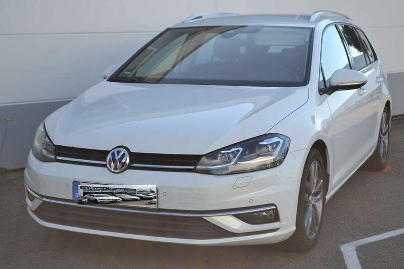 Weiß Gebraucht 2017 VW Golf VII Highline Kombi | 9.990 € (Guter Preis) - Bild 1/4