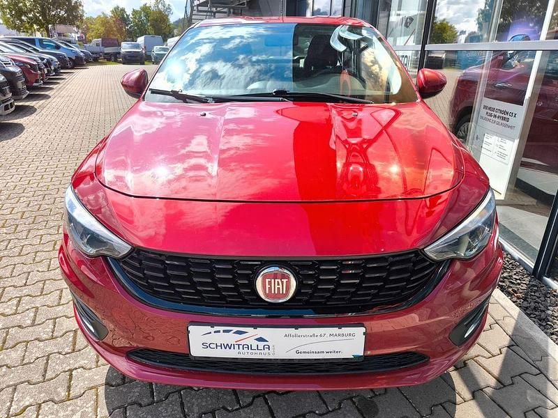 Gebraucht Fiat Tipo Mirror 95 PS (69 kW) 2020 Rot Limousine