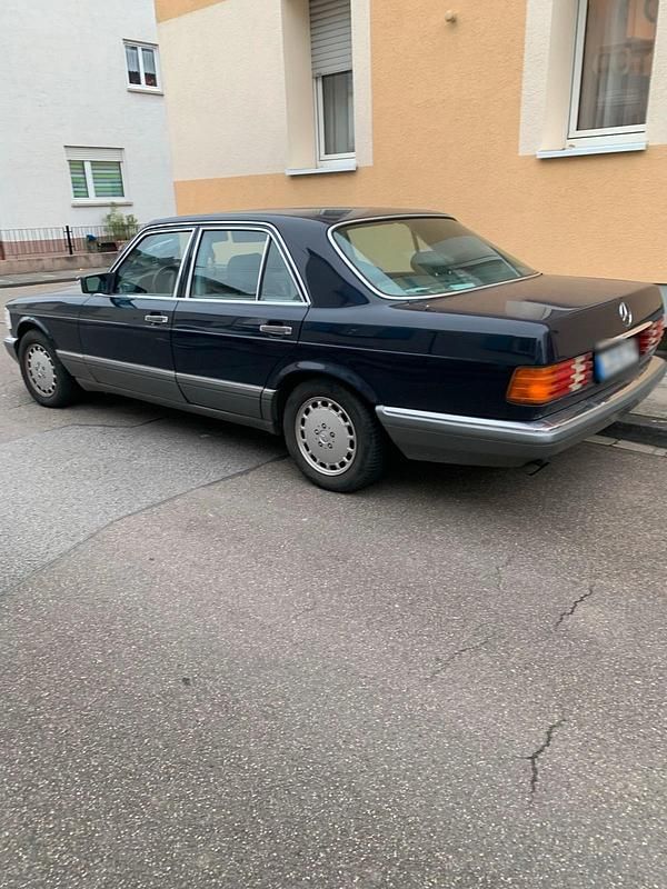 Gebraucht Mercedes E500 265 PS (194 kW) 1988 Blau Limousine