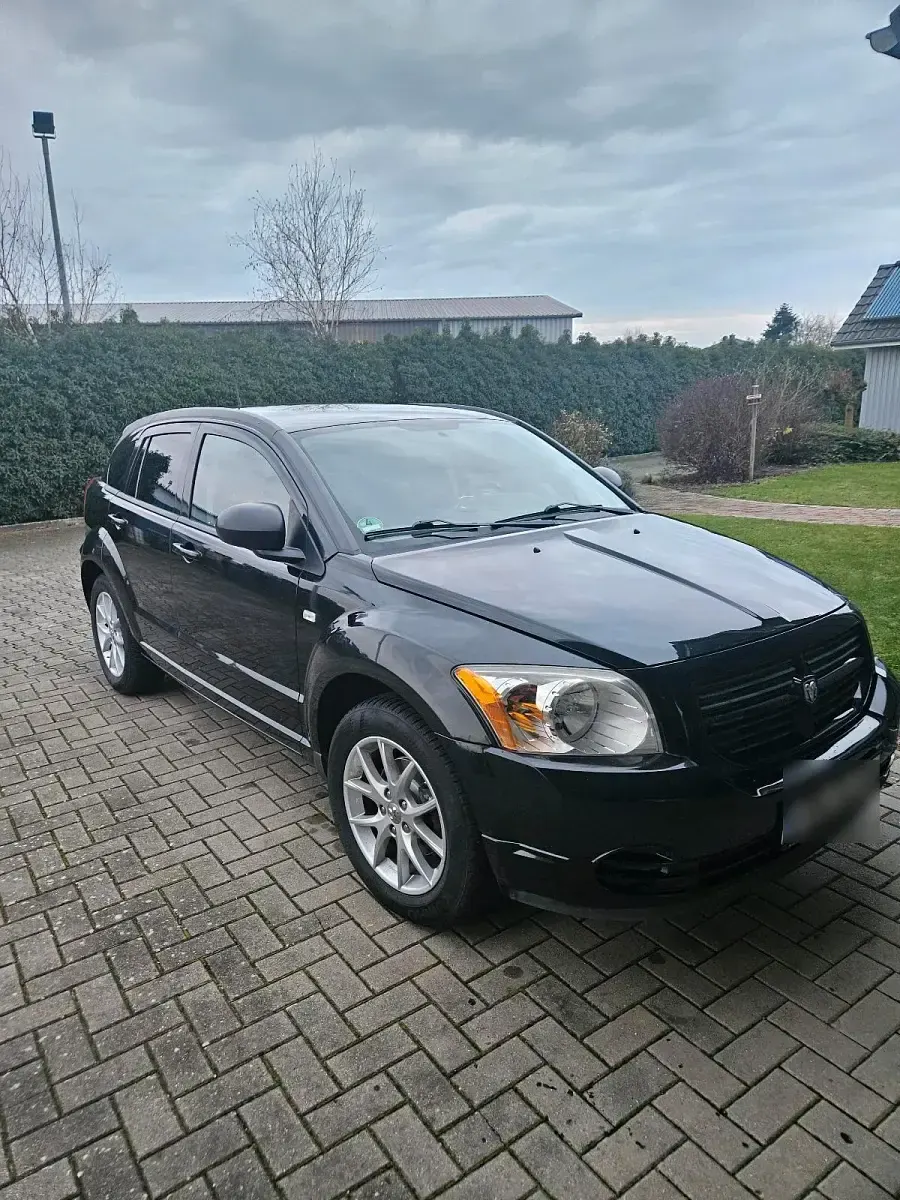 Gebraucht Dodge Caliber 150 PS (110 kW) 2010 Schwarz Kleinwagen
