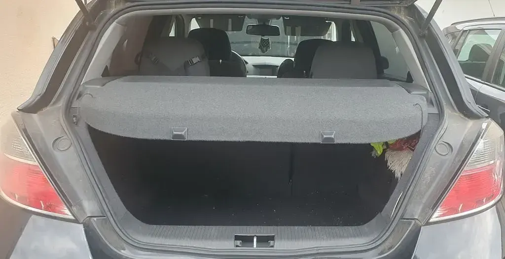 Gebraucht Opel Astra 90 PS (66 kW) 2009 Schwarz Limousine