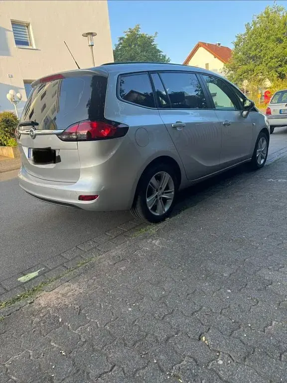 Gebraucht Opel Zafira Tourer Active 110 PS (80 kW) 2013 Silber Van / Kleinbus