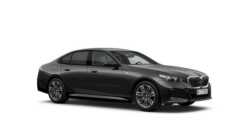 Gebraucht BMW 550e Comfort Edition 313 PS (230 kW) 2025 Limousine