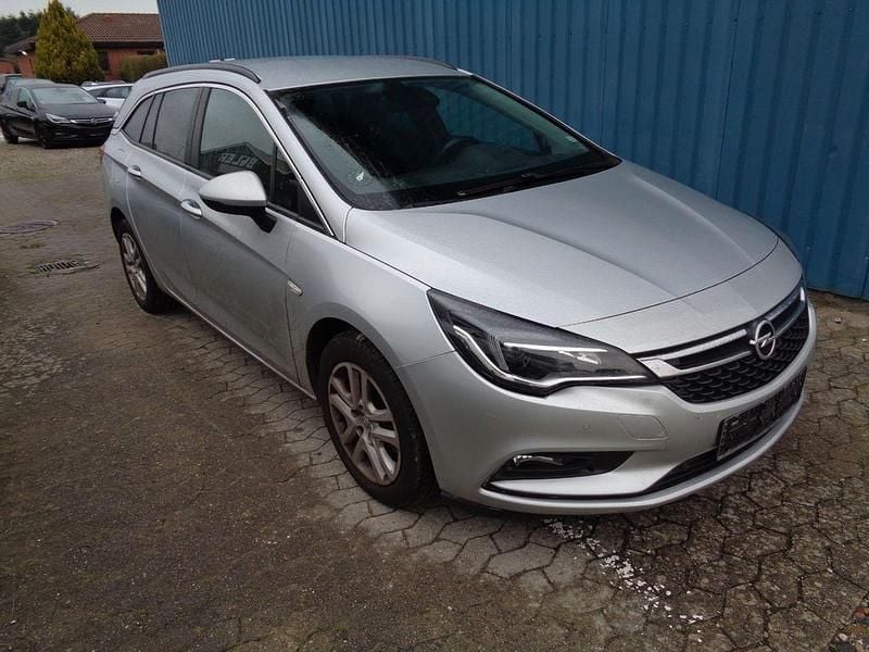 Gebraucht Opel Astra Edition 150 PS (110 kW) 2016 Grau Kombi