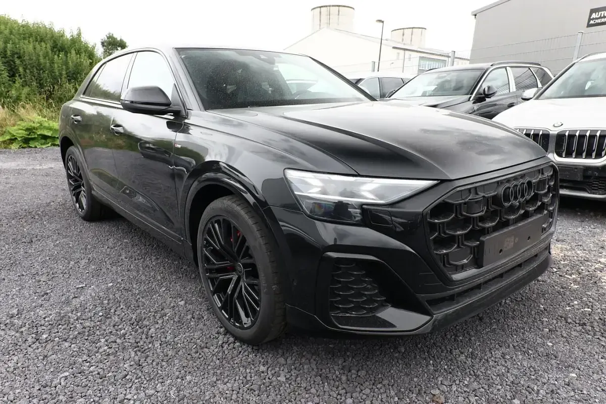 Neu Audi Q8 Design 286 PS (210 kW) 2026 Mythosschwarz metallic SUV
