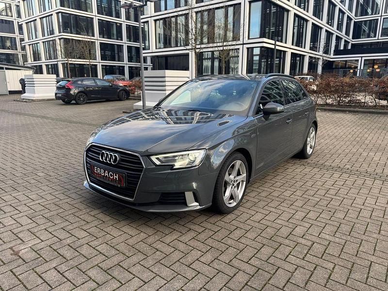 Grau Gebraucht 2017 Audi A3 Sport Limousine | 14.100 € (Fairer Preis) - Bild 1/4