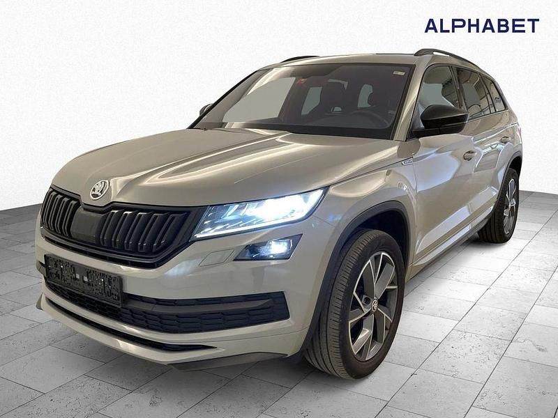 Stahl grau uni Gebraucht 2021 Skoda Kodiaq SportLine SUV | 24.607 € (Fairer Preis) - Bild 1/4