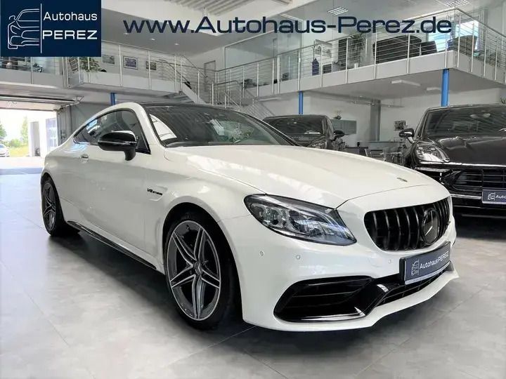 Weiß Gebraucht 2019 Mercedes C63 AMG AMG Coupé | 62.499 € (Fairer Preis) - Bild 1/4