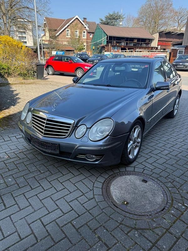 Gebraucht Mercedes E280 190 PS (139 kW) 2008 Grau Limousine