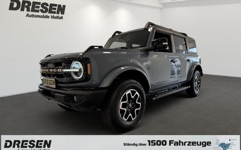 Grau Gebraucht 2023 Ford Bronco Outer Banks SUV | 48.350 € (Superpreis) - Bild 1/4
