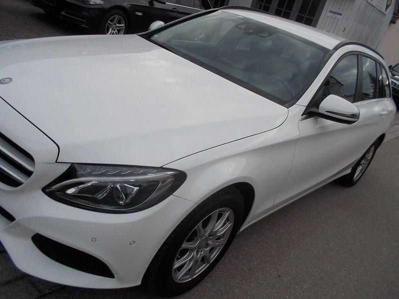 Gebraucht Mercedes C220 170 PS (125 kW) 2016 Weiß Kombi