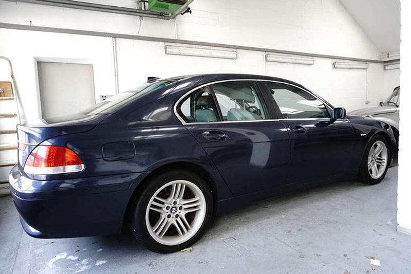 Gebraucht BMW 745 333 PS (244 kW) 2002 Toledoblau Limousine