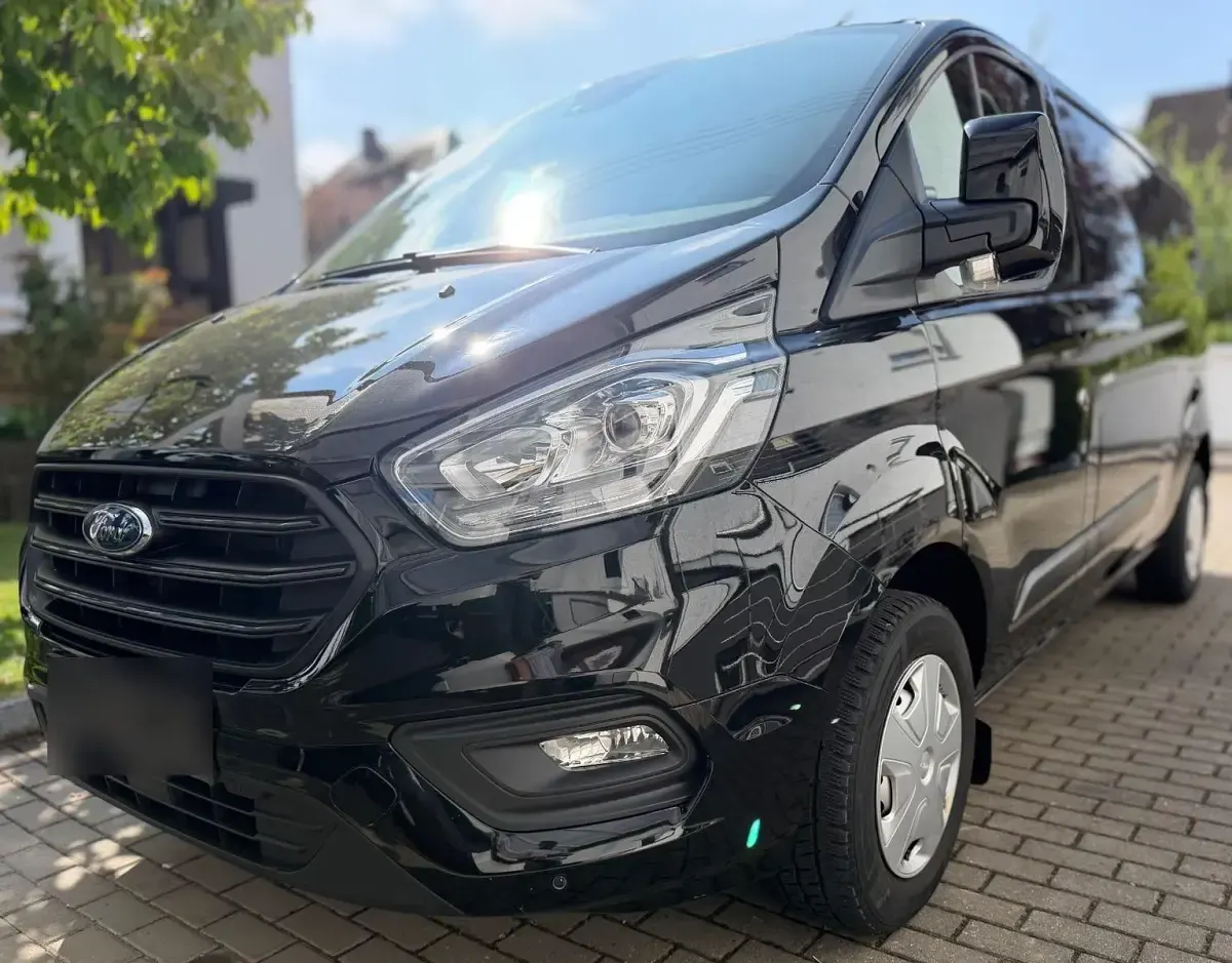 Gebraucht Ford Transit Custom 131 PS (96 kW) 2021 Schwarz Van / Kleinbus