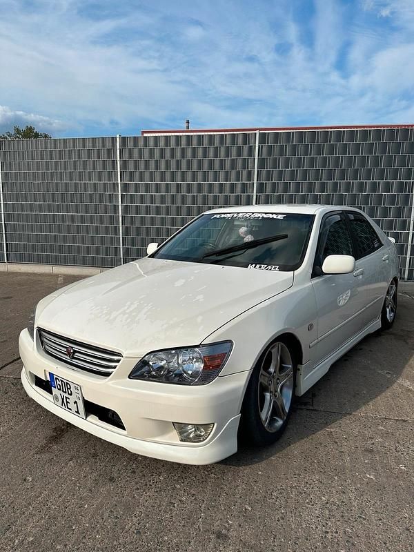 Gebraucht 1999 Toyota Altezza Limousine | 12.000 € - Bild 1/4