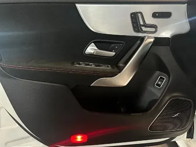 Gebraucht Mercedes CLA45 AMG AMG 421 PS (309 kW) 2025 Weiß Coupé