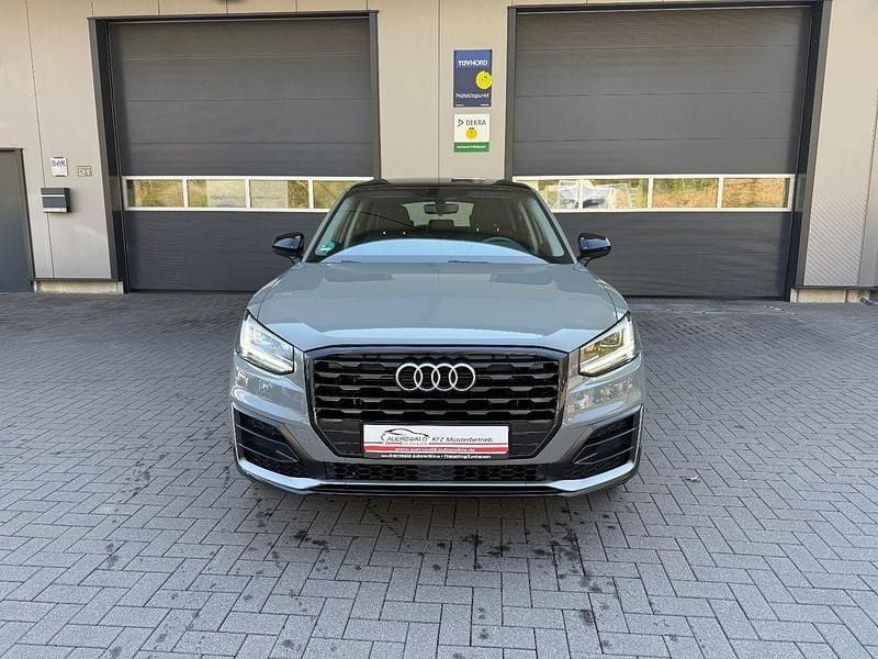 Usata Audi Q2 Design 150 CV (110 kW) 2017 Grigio SUV