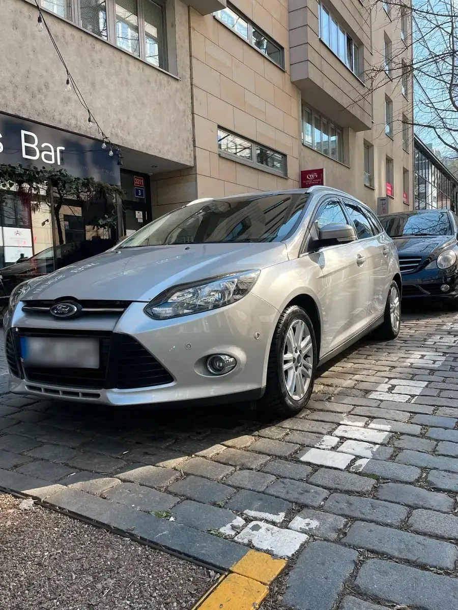Gebraucht Ford Focus 125 PS (91 kW) 2013 Silber Kombi