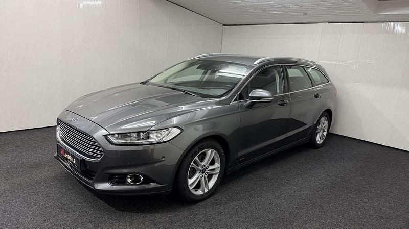 Gebraucht Ford Mondeo Titanium 179 PS (131 kW) 2018 Grau Kombi
