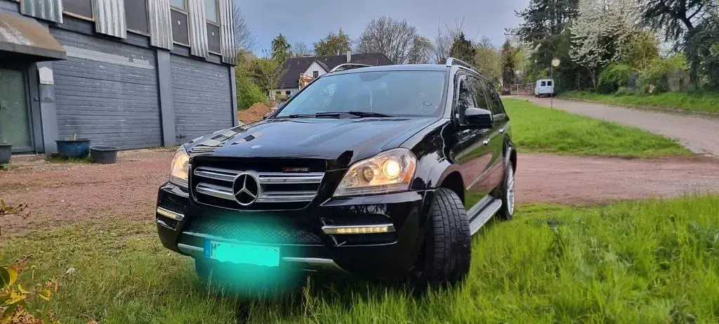 Second-hand Mercedes GL450 340 CP (250 kW) 2012 Negru SUV