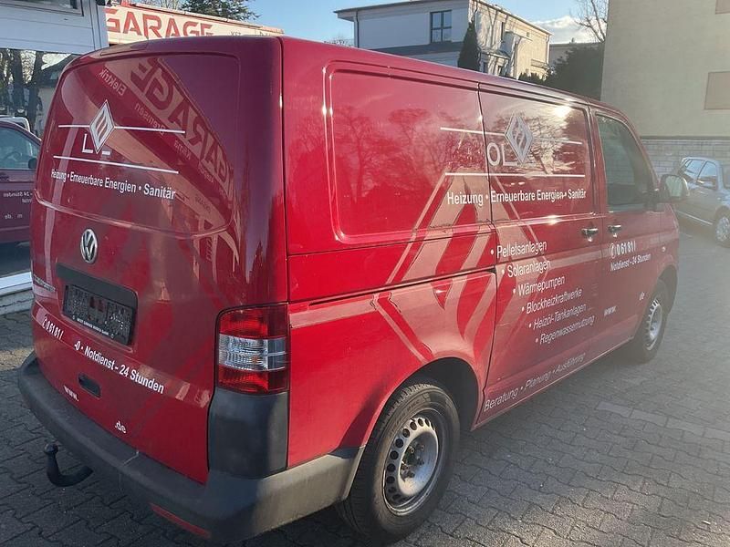 Gebraucht VW Transporter 102 PS (75 kW) 2015 Rot Van