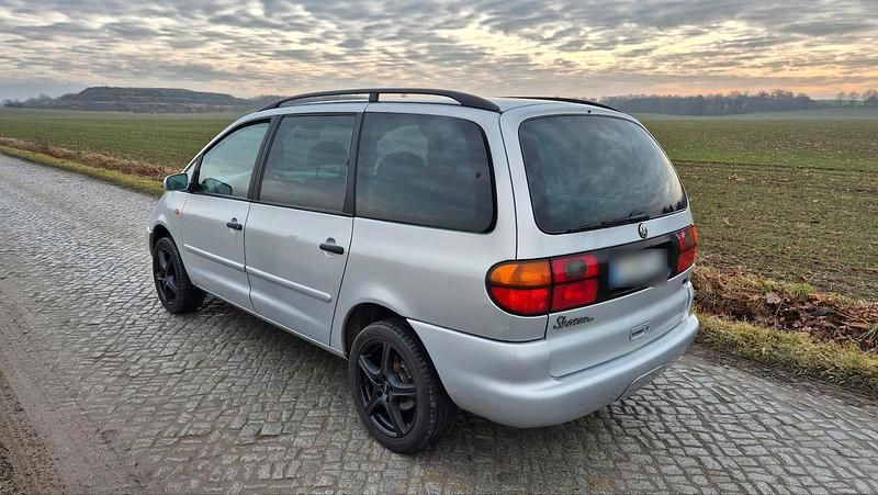 Gebraucht VW Sharan 174 PS (127 kW) 1999 Silber Van / Kleinbus