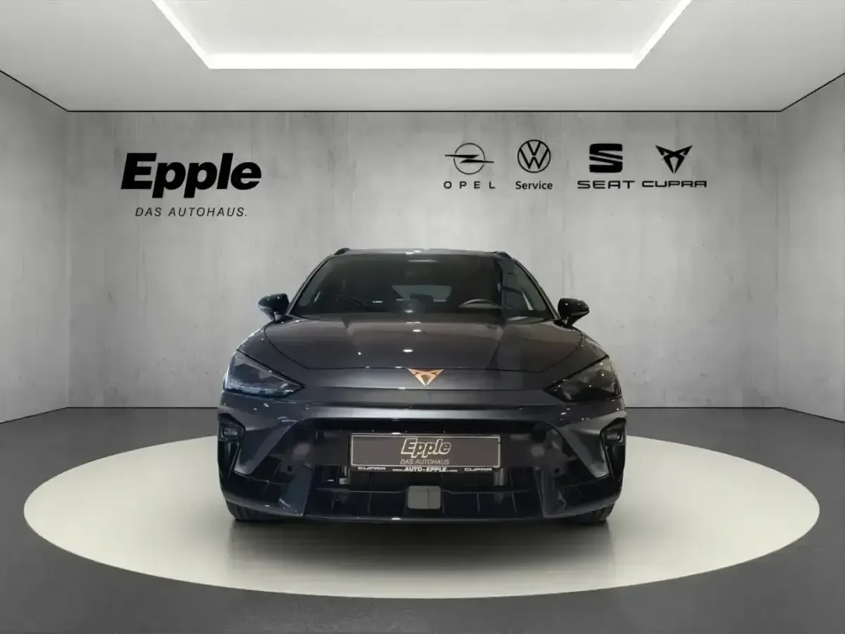 Neu Cupra Leon VZ 333 PS (244 kW) 2025 Violett Kombi