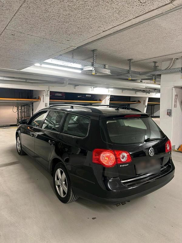 Gebraucht VW Passat 105 PS (77 kW) 2006 Schwarz Kombi