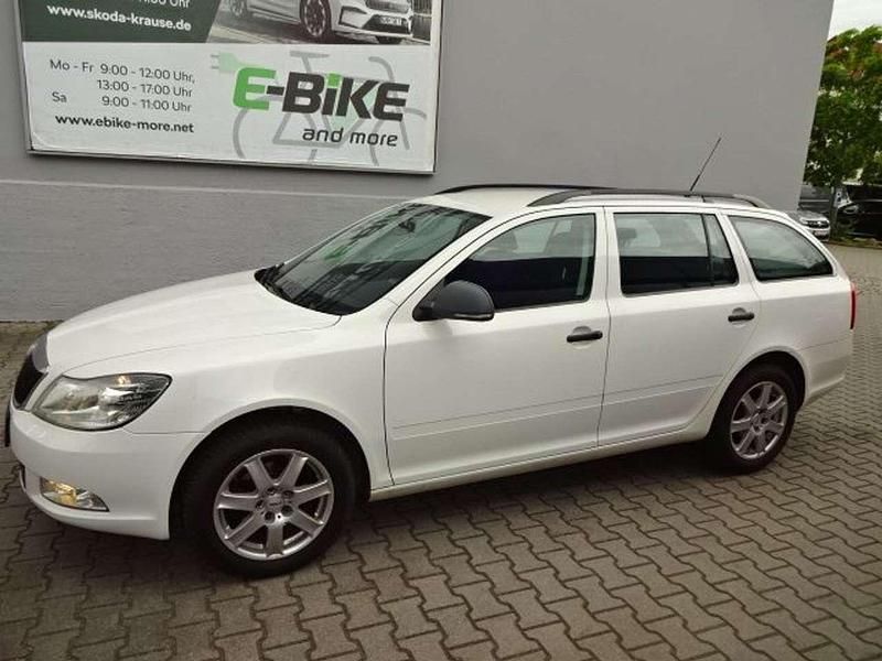 Gebraucht Skoda Octavia 102 PS (75 kW) 2010 Candyweiss Kombi