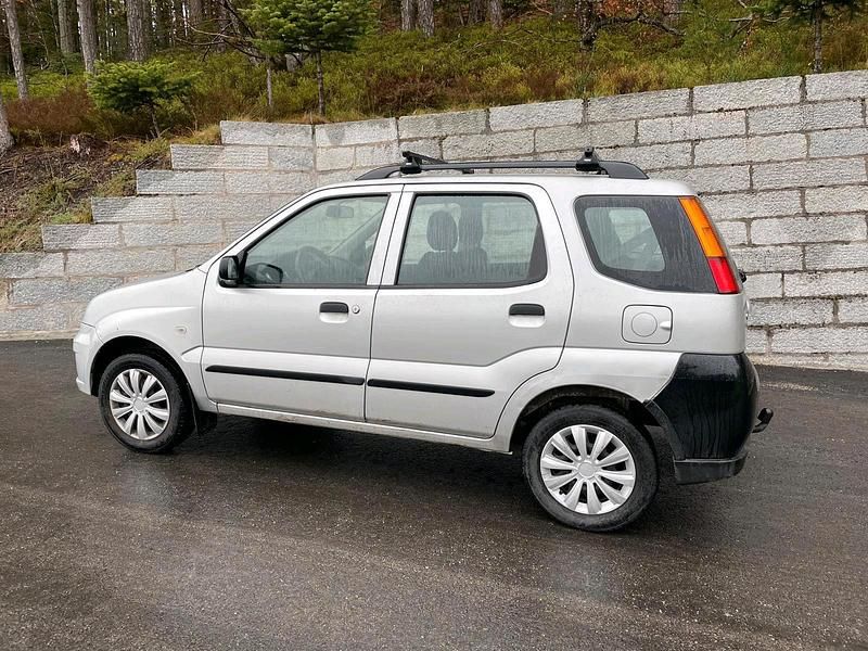 Gebraucht Subaru Justy 94 PS (69 kW) 2004 Silber Kleinwagen
